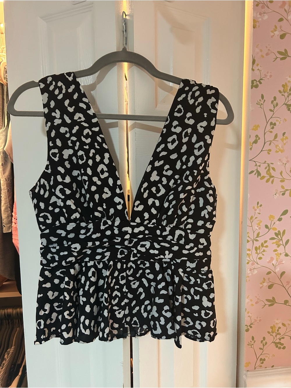 Black and White Leopard Print Peplum Deep V-Neck Top